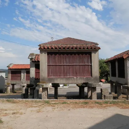 Casa De Pueblo En Galicia, A Forneira * Leiro